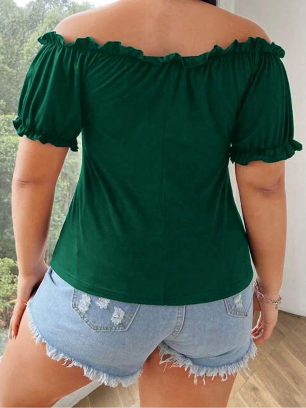 Off-Shoulder Ruffle Curve Top — Green - Picture 2 of 3